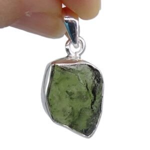 Colgante de moldavita